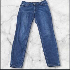 Tahari Women's Mid Rise Dark Blue Skinny Jeans (Size:4/27)